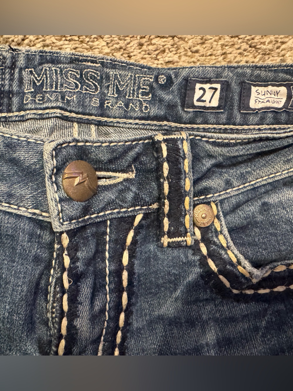 Miss Me Straight Leg Jeans with Embroidered Back Pocket - Picture 3 of 4